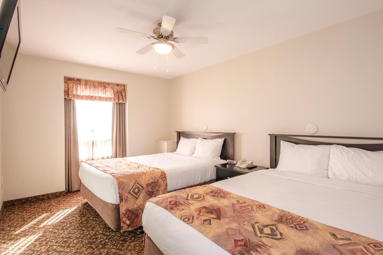 Dunvegan Inn & Suites Fairview 外观 照片