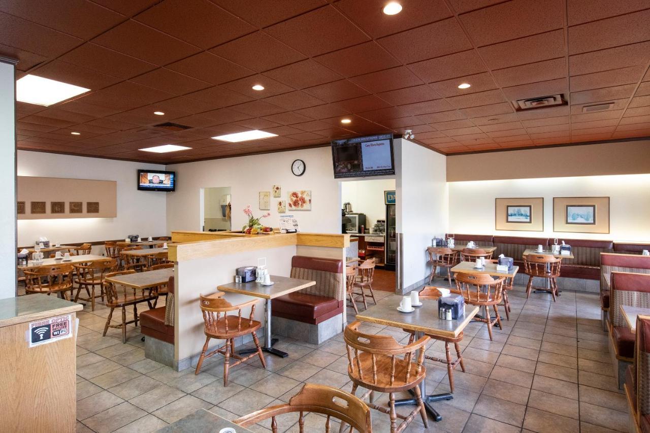 Dunvegan Inn & Suites Fairview 外观 照片